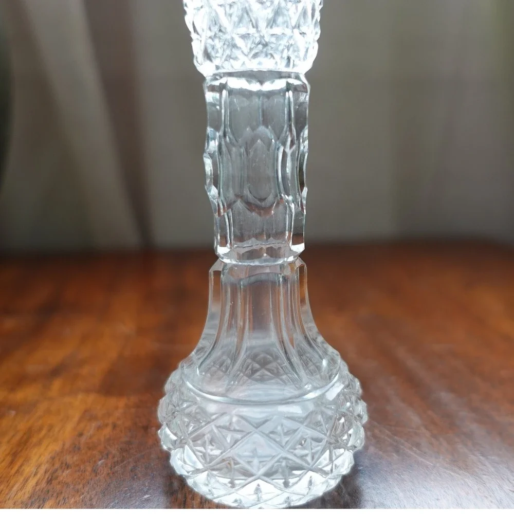 Vintage Clear Cut Glass Bud Vase Diamond Pattern Scalloped Rim 5.2‎ Inch Tall